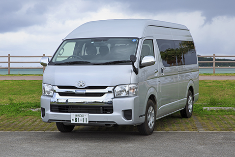 Toyota Hiace 包車